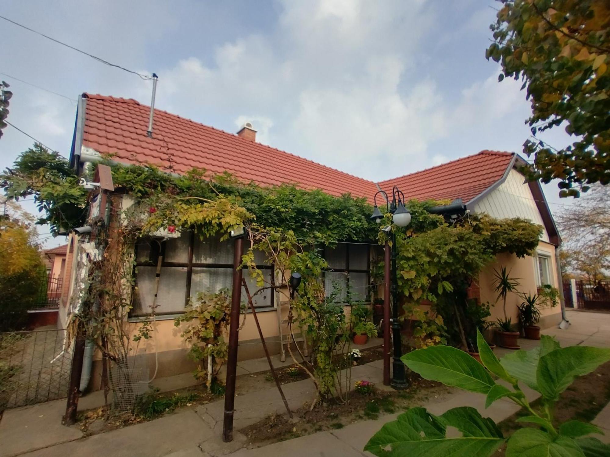 Отель Bundik Vendeghaz Береттьоуйфалу Экстерьер фото